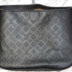 Louis Vuitton Pochette Métis Purse